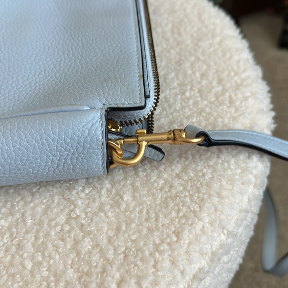 Tory Burch baby blue crossbody - Picture 12 of 12